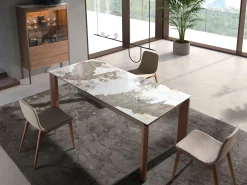Vitrina|Angel Cerda Aparador alto em nogueira com tampo de vidro em imitação de mármore e iluminação interior 3075 Castanho