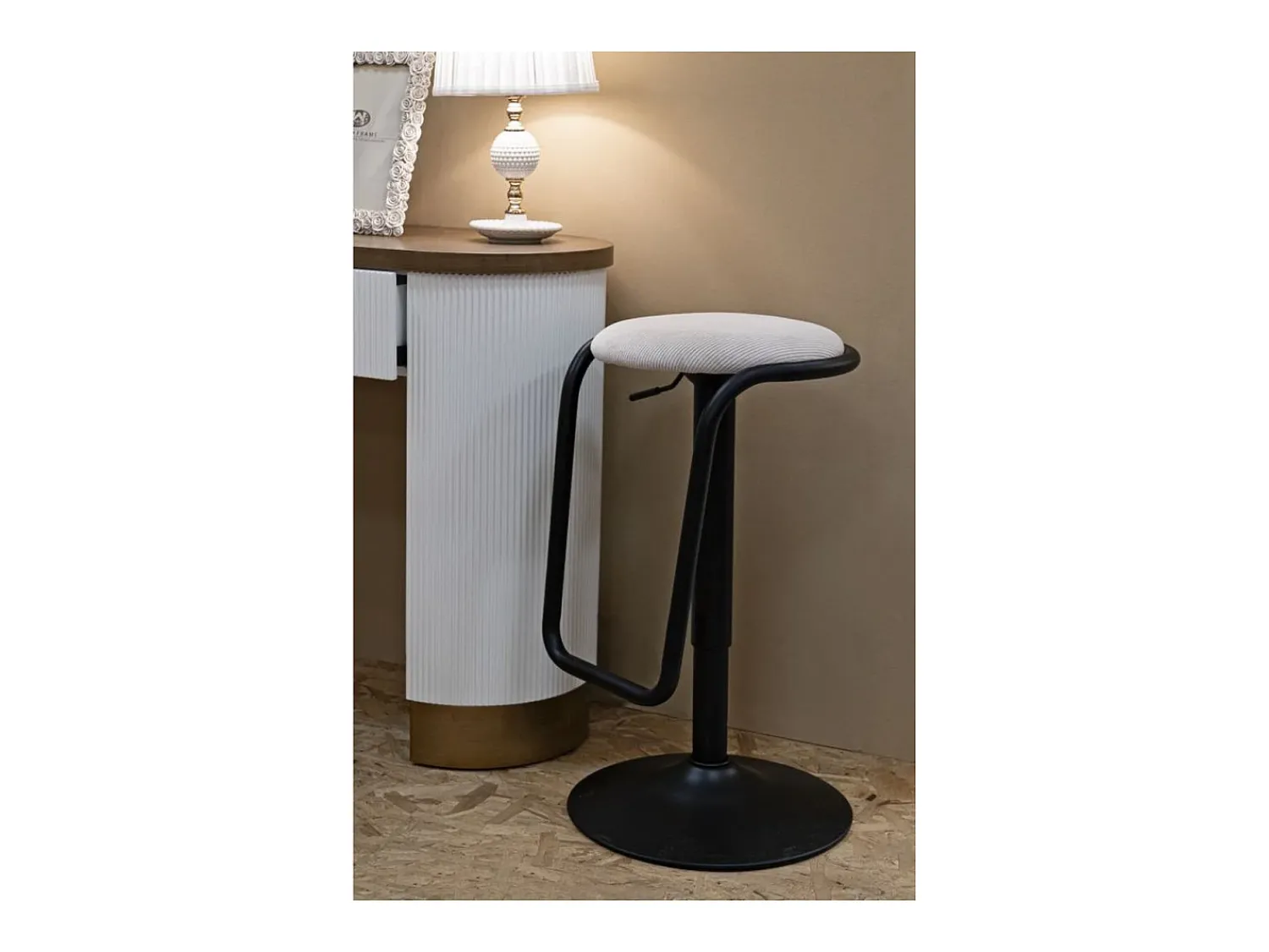 Banco* Banco Alto VKH448, Branco, 41x41x61 cm, Kendra Home Preto
