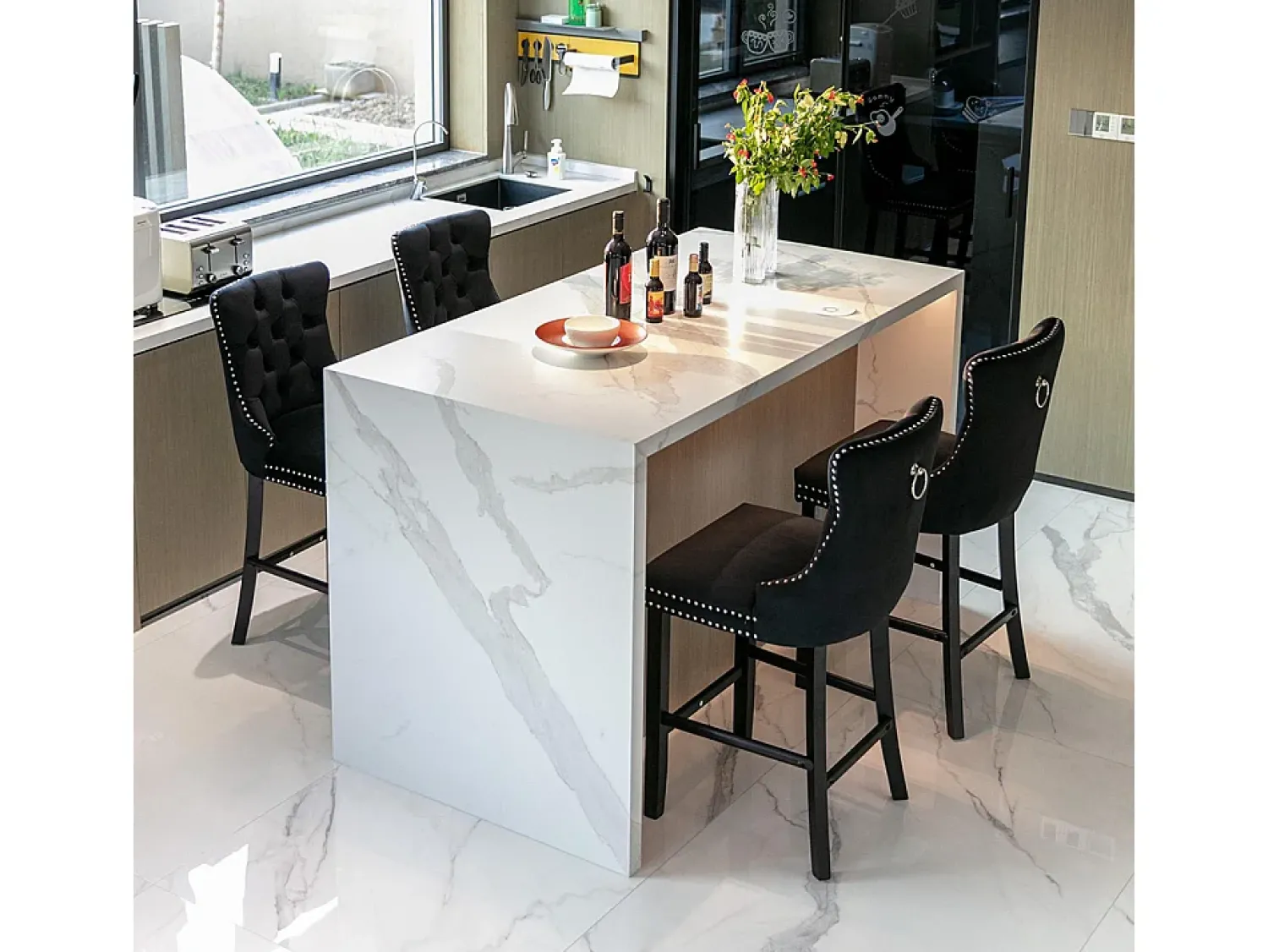 KOMHTOM Bancos de bar estofados, conjunto de 2 Com rebites decorativos e pés em madeira Acabamento cromado com rebites Revestimento em veludo^ Banco