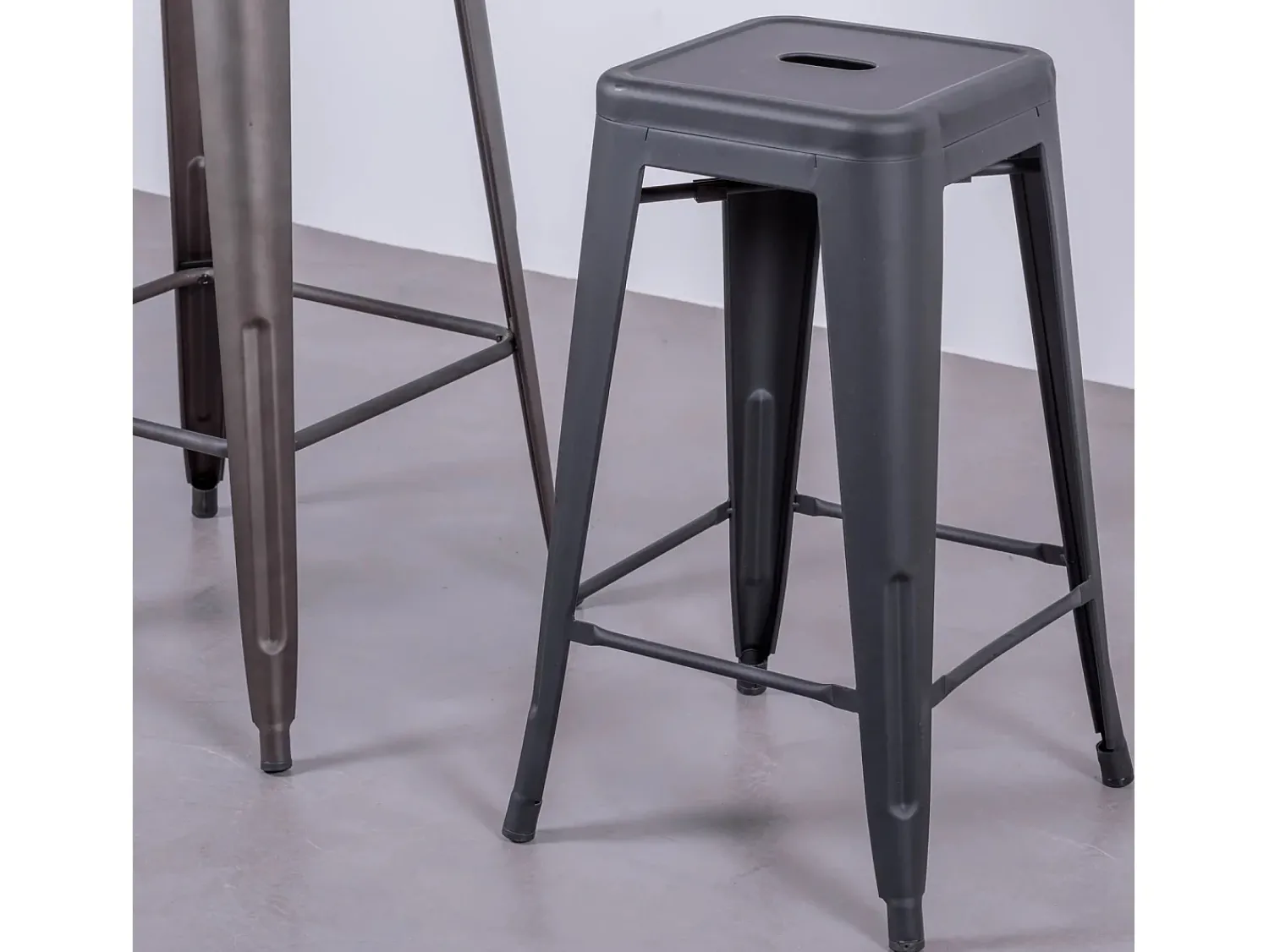 Nest Dream Banqueta empilhável de metal em aço (68cm) - Bistro -^ Banco