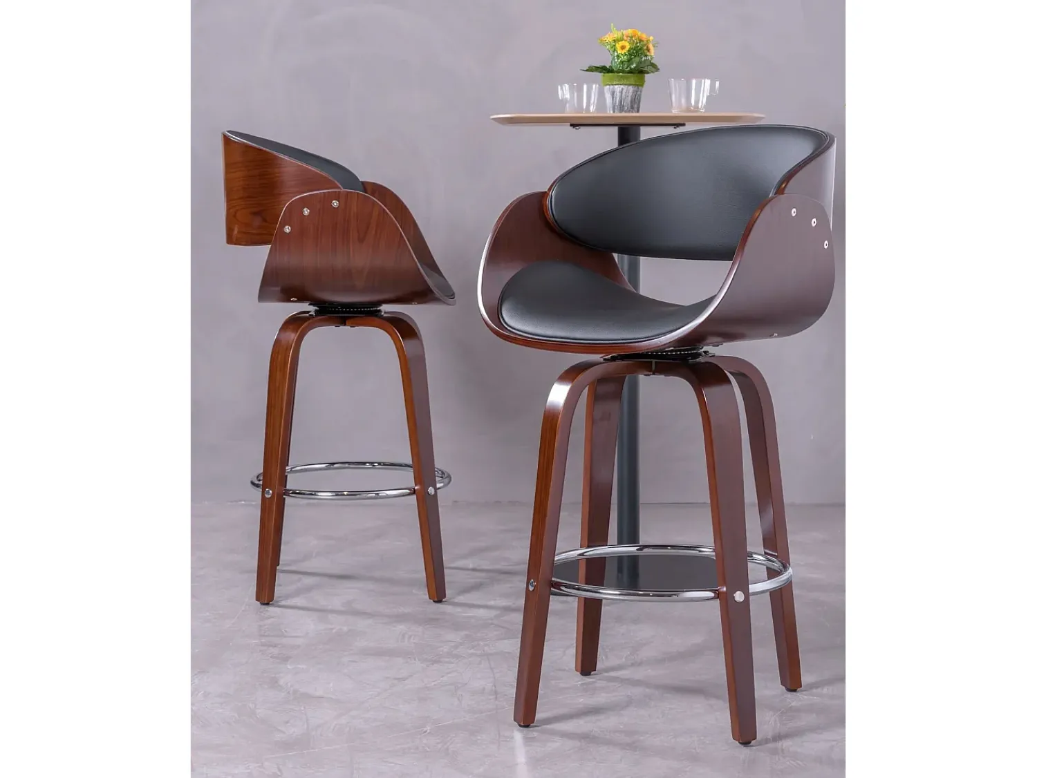 Banco*Nest Dream Banqueta escandinava em madeira de nogueira com almofada em couro sintético (66 cm) - Burrow - Preto