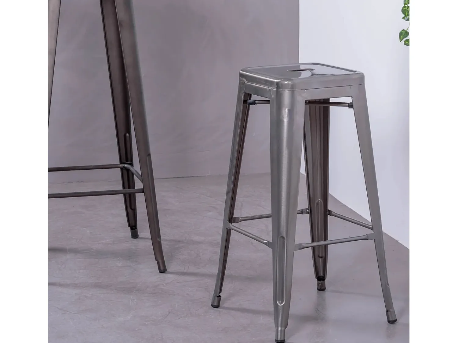 Banco|Nest Dream Banqueta industrial empilhável em aço metalizado (76cm) - Bistro - Metal Prateado