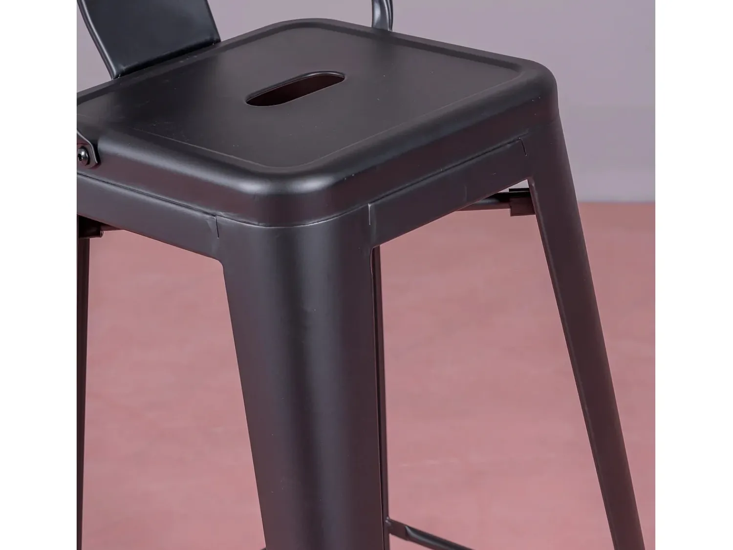 Banco*Nest Dream Banqueta metálica em aço lacado com encosto alto (76cm) - Bistro - Preto