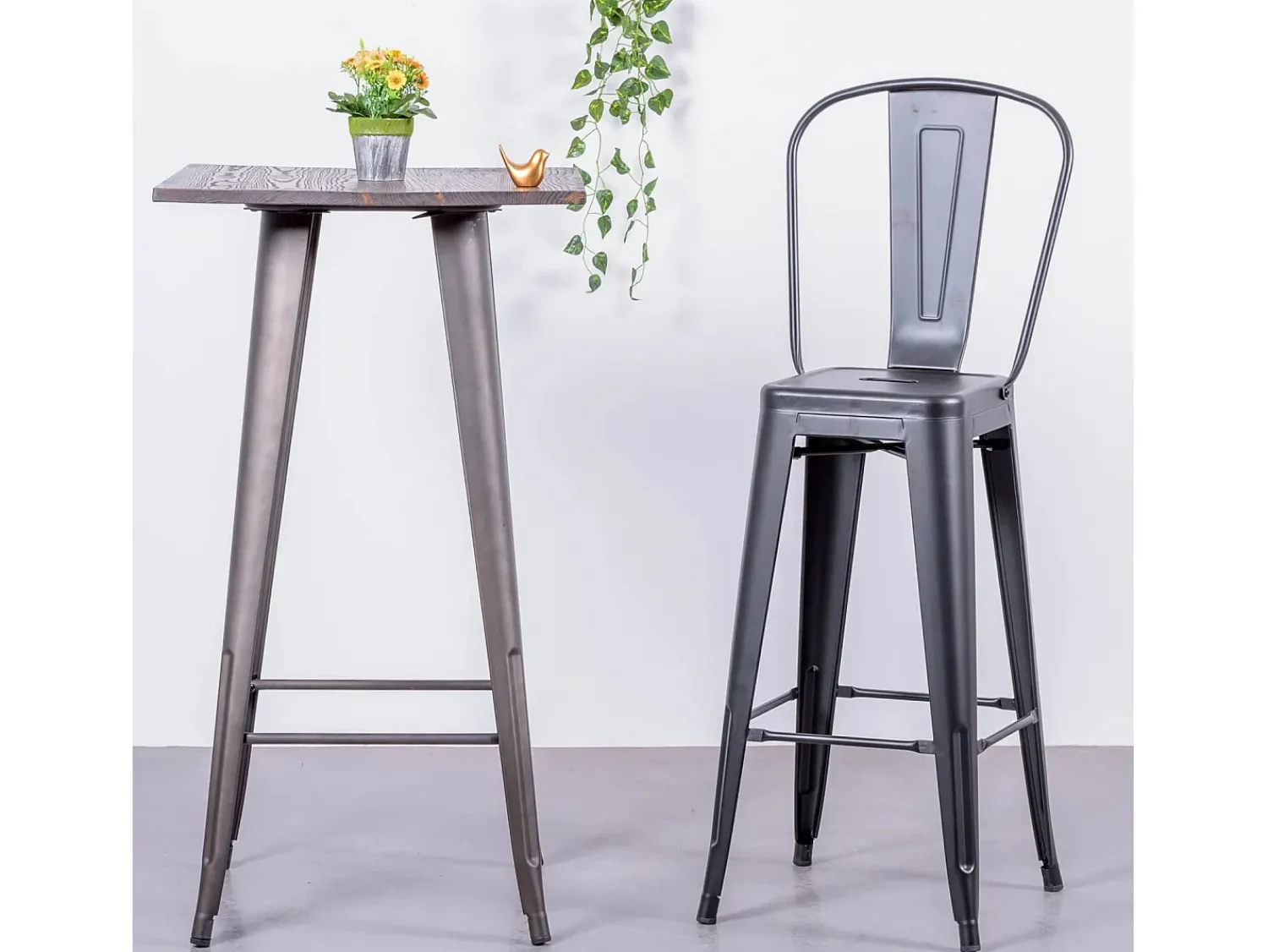 Banco*Nest Dream Banqueta metálica em aço lacado com encosto alto (76cm) - Bistro - Preto