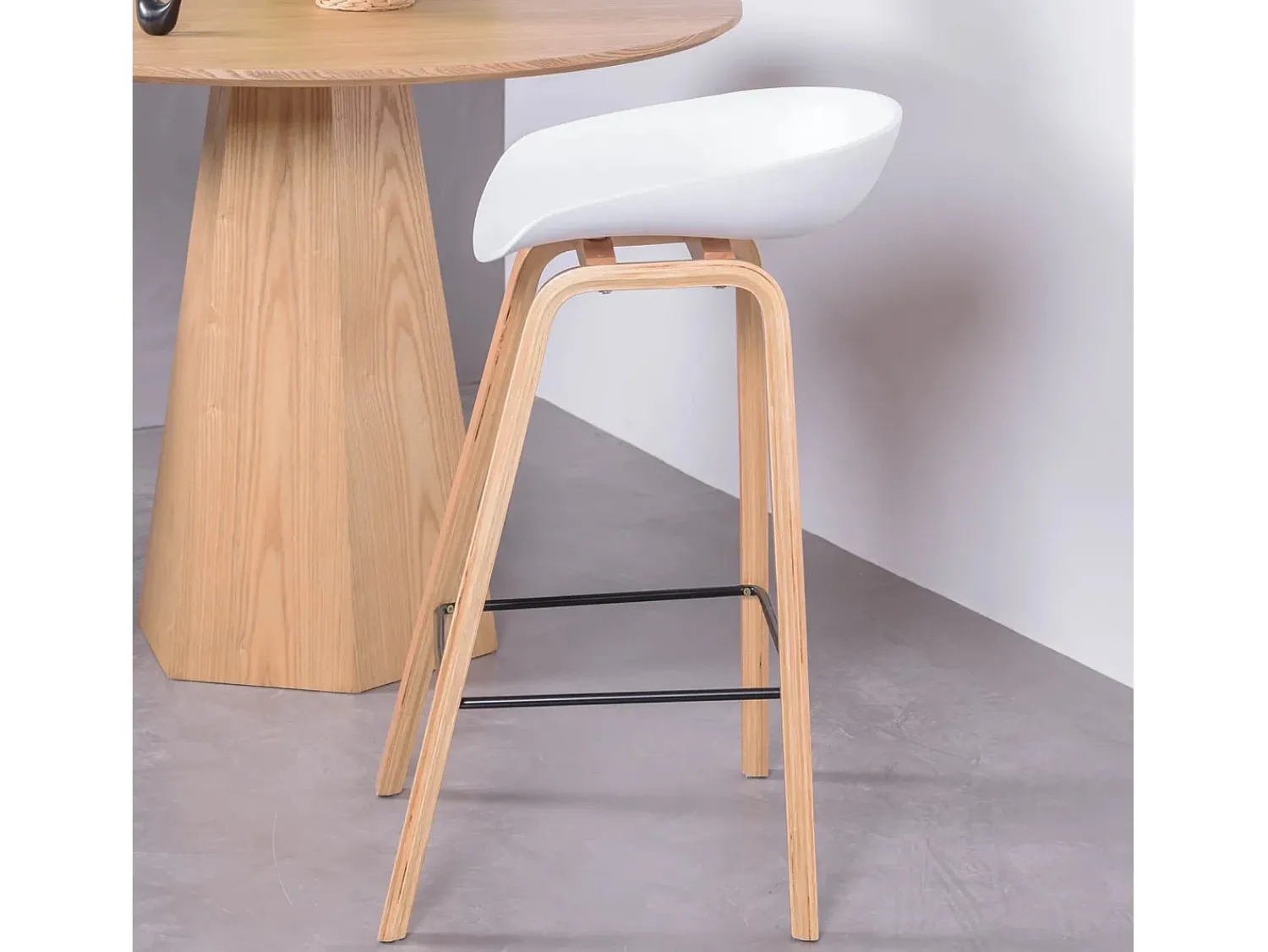 Banco*Nest Dream Banqueta nórdica com pernas em faia (63cm) - Daxer - Branco