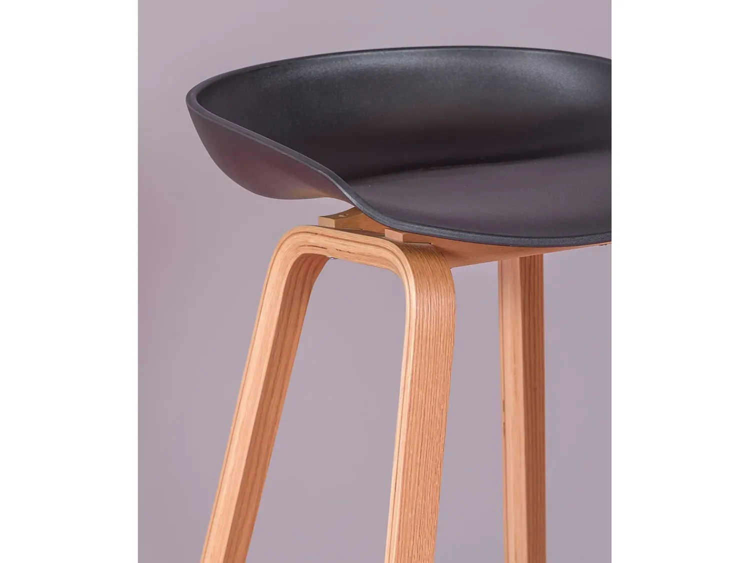Banco*Nest Dream Banqueta nórdica com pés em madeira de faia (75cm) - Daxer - Preto