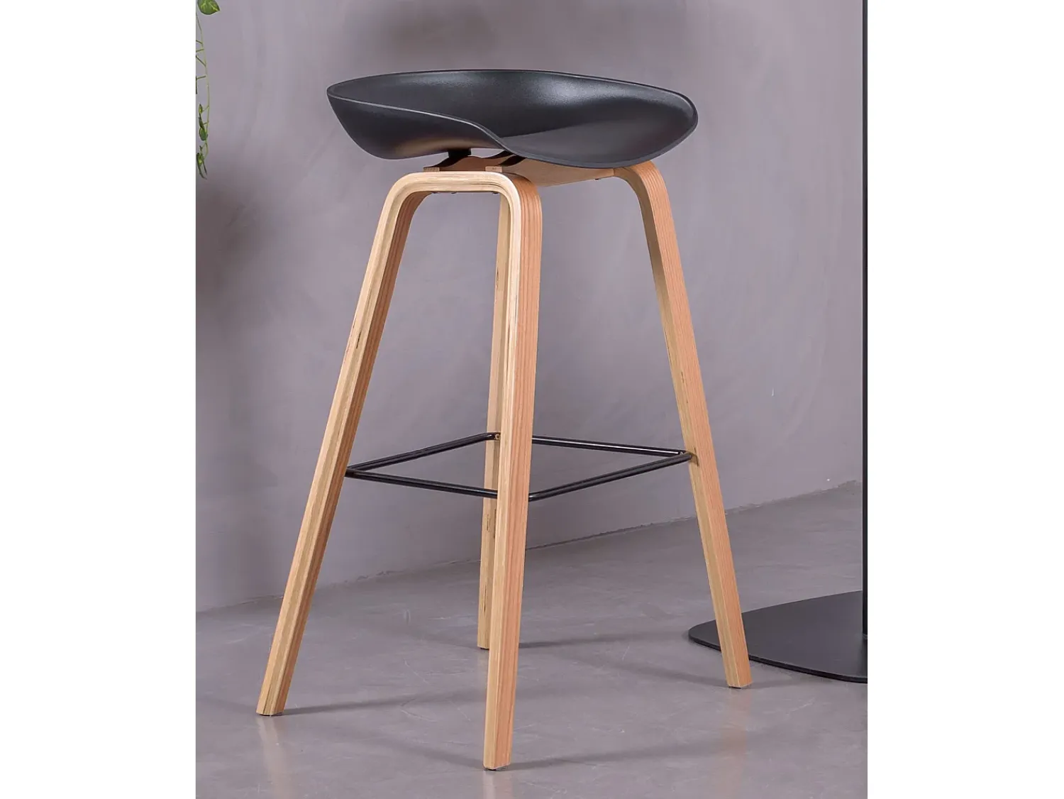 Banco*Nest Dream Banqueta nórdica com pés em madeira de faia (75cm) - Daxer - Preto