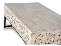 Mesa De Centro*Giner y colomer Base da mesa em madeira maciça e pés em metal antigo. Branco