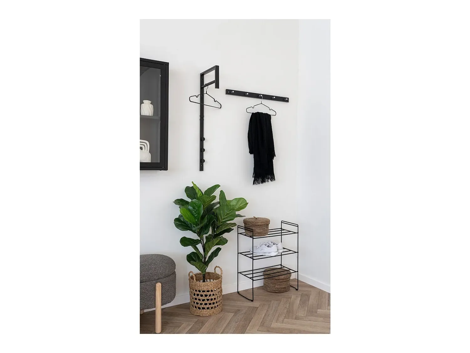 Best Cabides de Parede Trento, , 30x3x82 cm, Kendra Home Preto