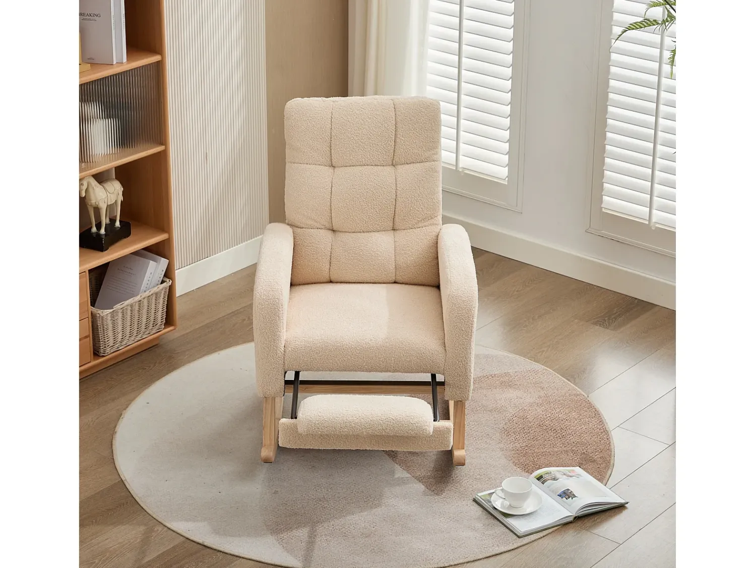 Poltrona|ModernLuxe Cadeira de balanço 132x50x99 cm - Estrutura em madeira maciça - Veludo - Bege