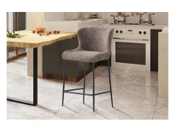 Banco|Meublorama Cadeira de balcão LISE – Tecido bouclé na cor areia – Pés de metal preto – Estilo design/industrial Castanho