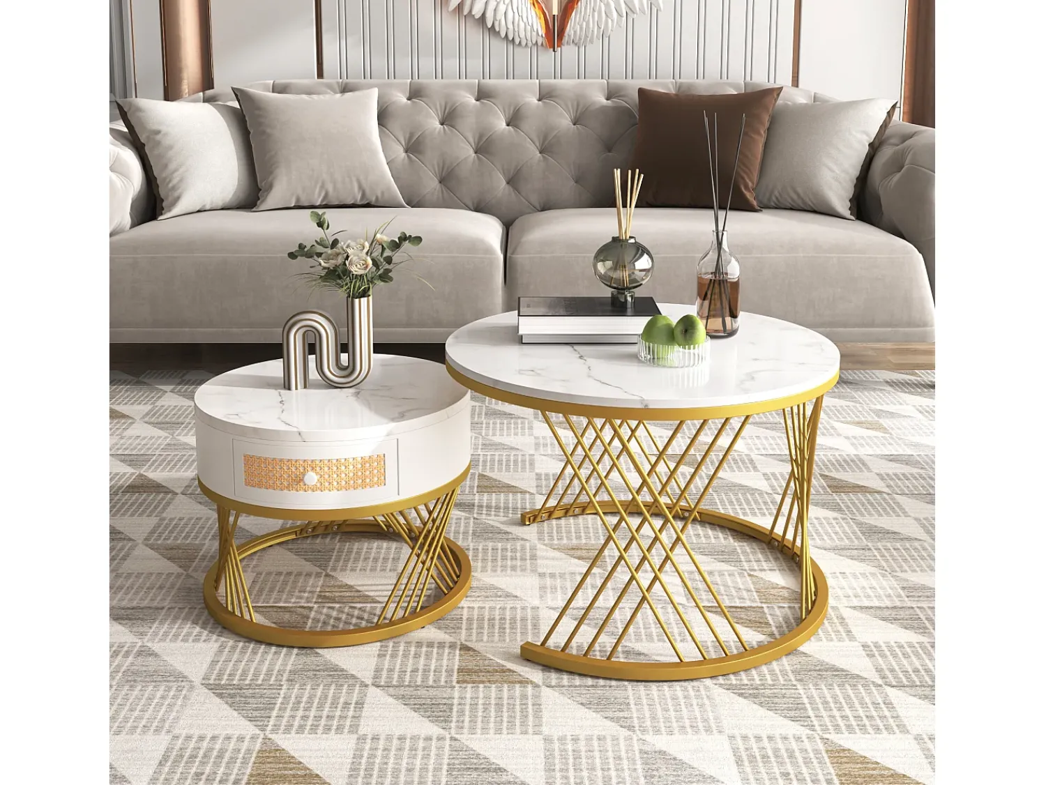 Mesa De Centro*Hauss Spole Conjunto de 2 mesas de centro redondas encaixáveis em folheado de mármore com gaveta e prateleira inferior, estrutura de metal dourado Branco