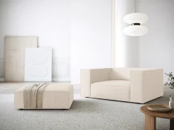 Poltrona*Cosmopolitan Design - Poltrona "Arendal" em tecido chenille claro - 124x102x70cm Bege