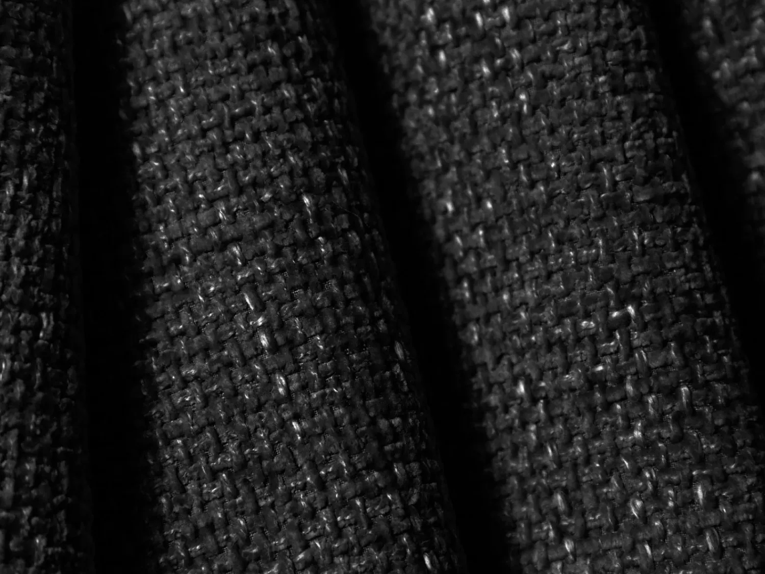 Sofá|Cosmopolitan Design - Sofá convertível de canto direito com caixa de arrumação "Matera" 4 lugares em tecido chenille - 253x173x86cm Preto