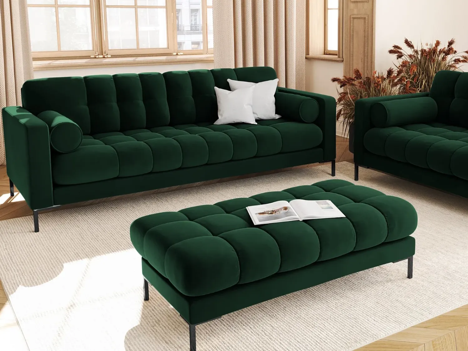 Outlet Cosmopolitan Design - Sofá "Bali" 4 lugares em veludo verde garrafa - 217x92x75cm Verde pinho