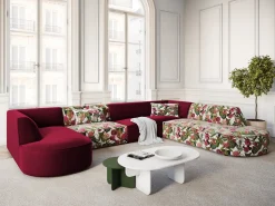 Hot CXL by Christian Lacroix - Sofá de canto direito panorâmico "Charles" 7 lugares em veludo padrão de rosas de jardim, vermelho - 366x273x69cm Multicor