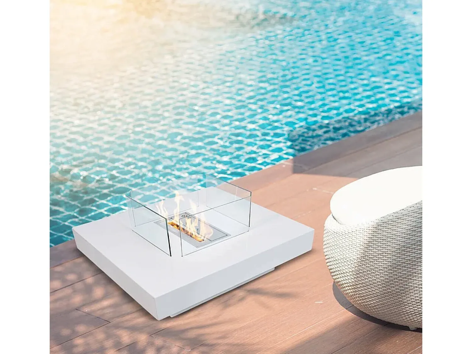 Online Dmora Lareira Galeras a bioetanol, Lareira ecológica, Lareira sem fumo, Aquecedor a etanol, Fabricado em Itália, 70x70 h35 cm, Branco