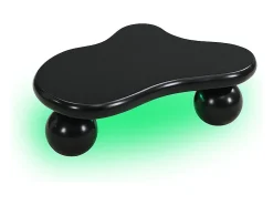 Mesa De Centro* Mesa de centro de design em formato de nuvem com iluminação LED, formato original, tampo iluminado em estilo nuvem, e branco. Preto