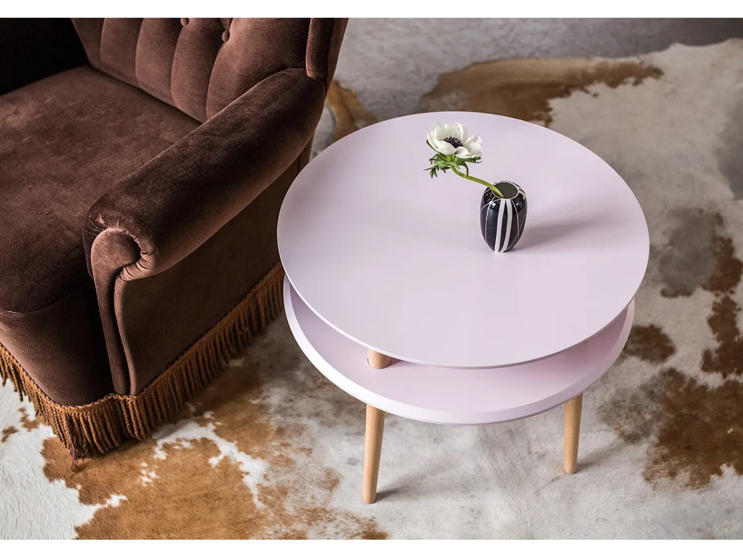Mesa de centro de dois níveis dimensões 57 cm x 45 cm de altura Ufo Branco Giz^ Mesa De Centro
