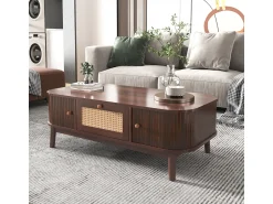 Mesa De Centro| Mesa de centro em rattan com gavetas e portas de correr, pés em madeira maciça, estilo rústico natural. Natural escuro