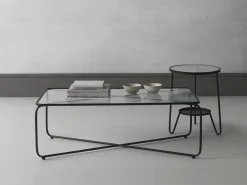 Mesa De Centro* Mesa de centro metálica com vidro Preto