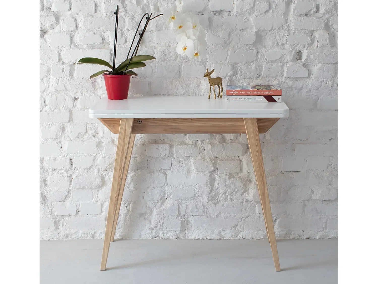 Mesa de consola pequena extensível 45x90cm Envelope Sálvia | Pés em madeira de freixo^ Consola