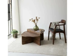 Clearance Dmora Mesa de estar Dmelgrat, Mesa de café, Suporte de mesa para sofá, Prateleira de sala, 90x90h40 cm, Noz Castanho