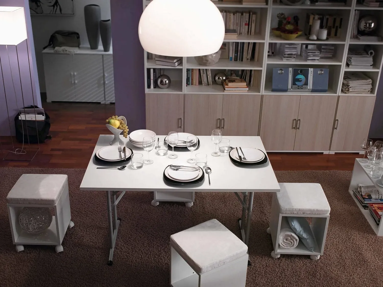 Discount Dmora Mesa dobrável Daccurs, Mesa de camping com pernas de metal dobráveis, Mesa de jantar moderna multifuncional, 100% Fabricado na Itália, 125x75h80 cm, Branco