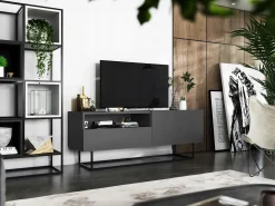 Móvel De Tv* Móvel de TV com 1 porta, nicho e gaveta – corpo Grafite fosco, frentes Grafite fosco – 120 cm, estrutura em metal preto Cinzento