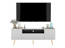 Móvel De Tv* Móvel de TV com 3 portas e nicho – Estrutura mate, frentes ranhuradas mate – 150 cm, pés dourados Branco