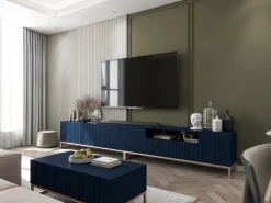 Móvel De Tv| Móvel de TV com 7 portas e nicho – corpo -marinho fosco, frentes caneladas -marinho fosco – 300 cm, estrutura metálica Azul