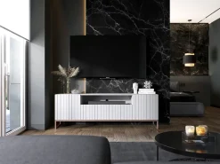 New Móvel de TV com 3 portas e nicho - Estrutura mate, frentes ranhuradas mate - 150 cm, estrutura em metal Branco