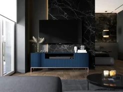 Móvel De Tv* Móvel de TV com 3 portas e nicho – Corpo -marinho mate, frentes ranhuradas -marinho mate – 150 cm, estrutura metálica Azul