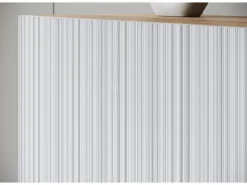 Móvel de TV moderno 190 cm artisan com pés para sala de estar, frentes em MDF brancas com ranhuras, 4 portas basculantes^ Móvel De Tv
