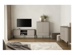 Móvel De Tv*Meublorama Móvel para TV BELLA com 2 portas – Acabamento Congo fosco – Design arredondado e pés de metal preto Bege