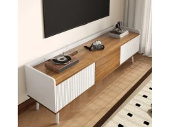 Móvel De Tv*Hauss Spole Móvel para TV com 3 portas, acabamento às riscas, e natural. Branco