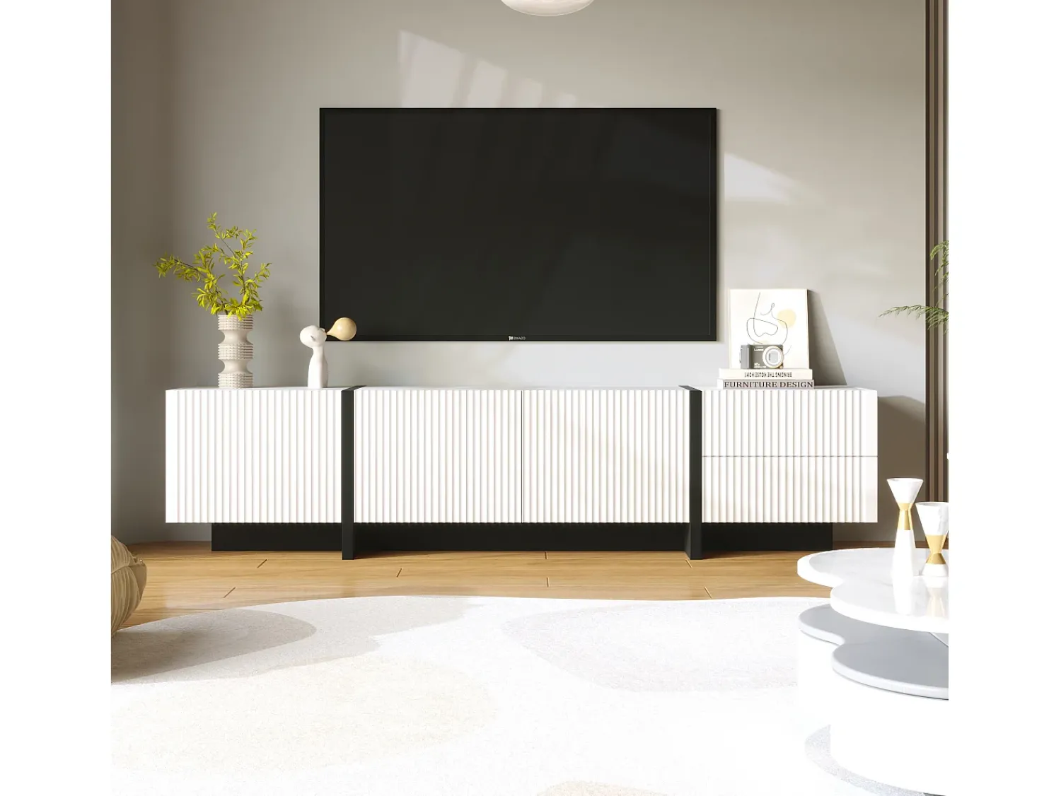 Painel baixo para TV com pés em blocos de cores em e preto brilhante, com portas e gavetas. Branco