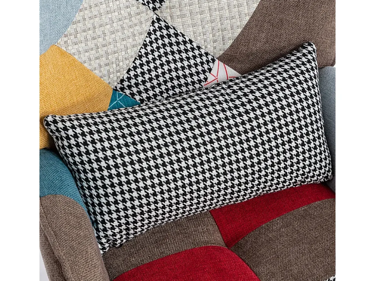 Poltrona*ModernLuxe Poltrona com apoio para os pés - com padrão patchwork colorido - Multicolor Multicor