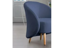 Poltrona*Talamo Italia Poltrona Dabdal, Poltrona lounge design, 100% Made in Italy, Poltrona relaxante em tecido acolchoado, 70x60h80 cm, Azul