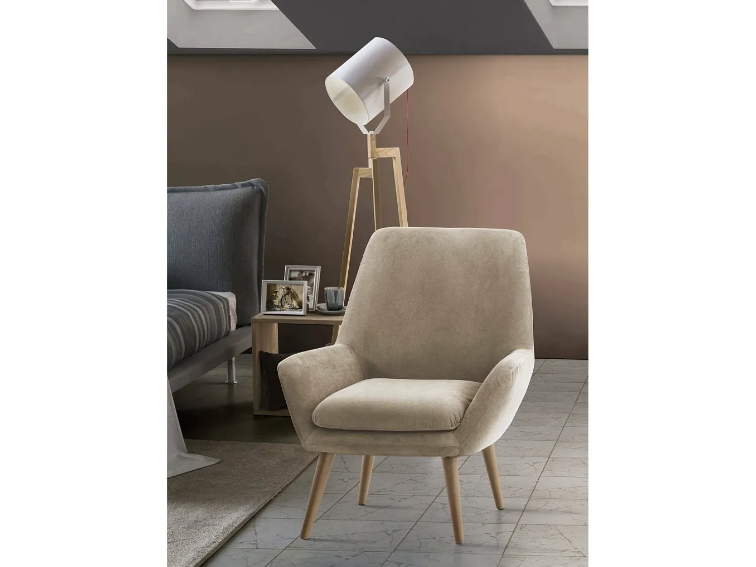 Poltrona|Talamo Italia Poltrona Dabdall, poltrona design para sala, 100% Made in Italy, poltrona relaxante em tecido acolchoado, 80x70h95 cm, Bege