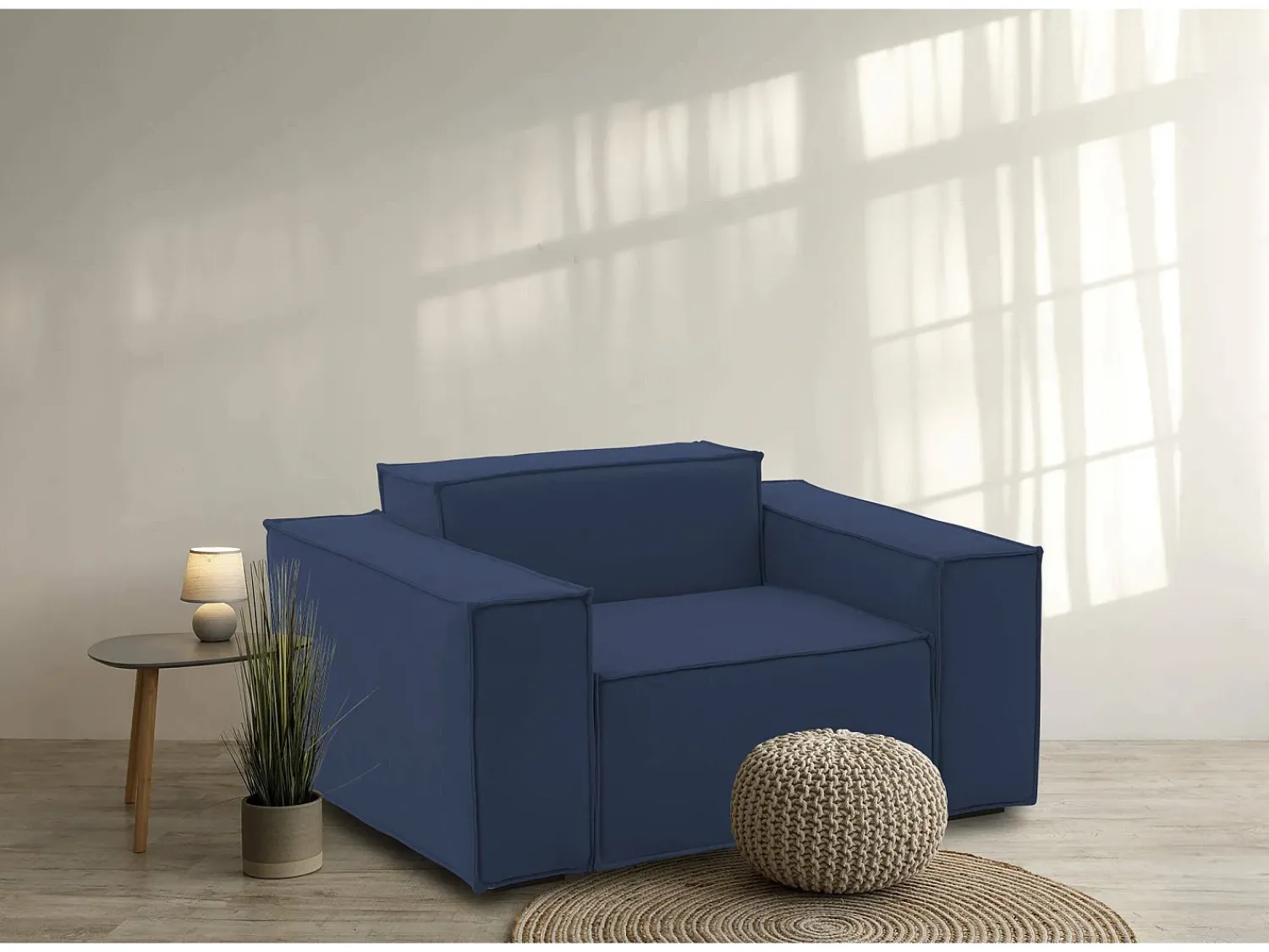 Poltrona*Talamo Italia Poltrona Dciurri, Poltrona de sala, 100% Fabricado na Itália, Poltrona relaxante em tecido acolchoado, 140x95h70 cm, Azul