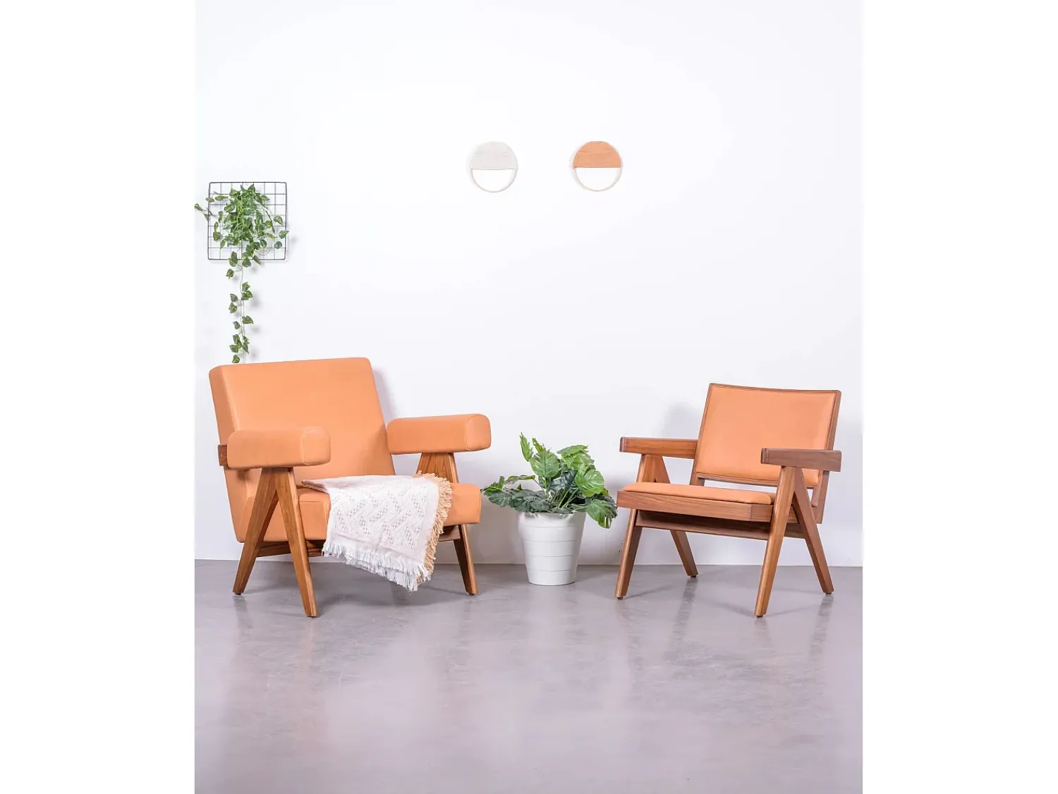 Poltrona*Nest Dream Poltrona vintage com braços em madeira teca e couro italiano - Compass - Conhaque Castanho