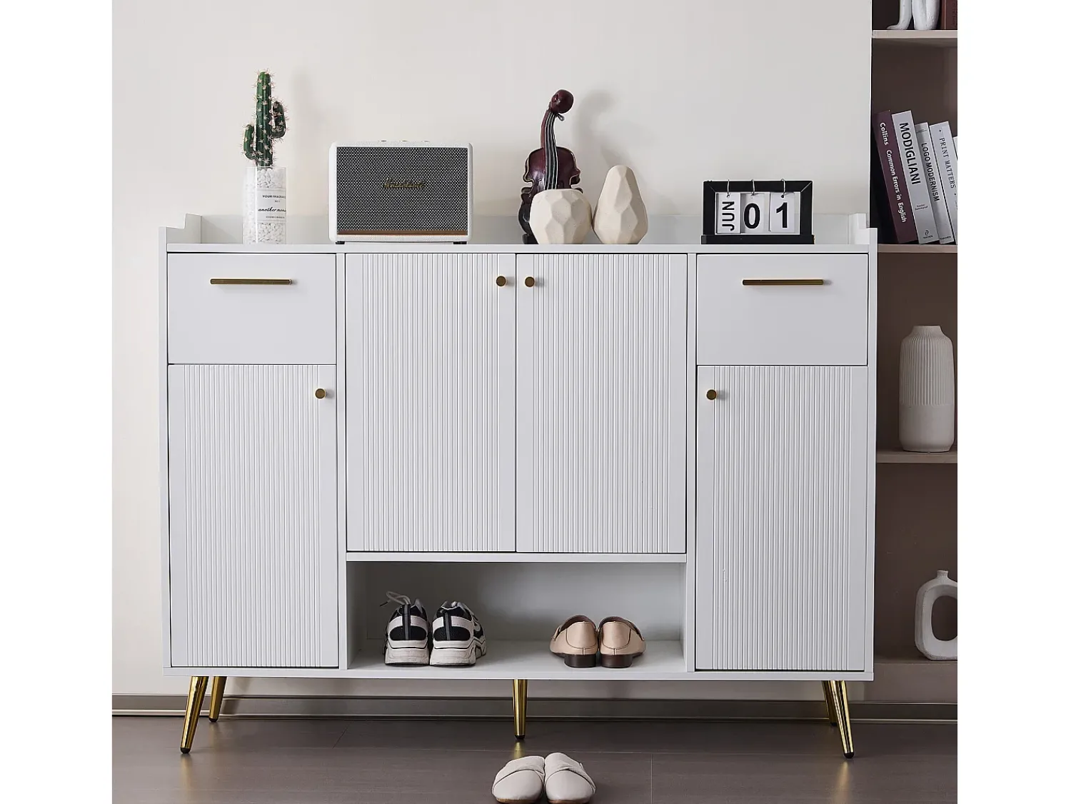Hauss Spole Sapateira branca com 2 gavetas e 4 portas, pés em metal 130x37x100cm^ Móvel De Arrumação|Sapateira