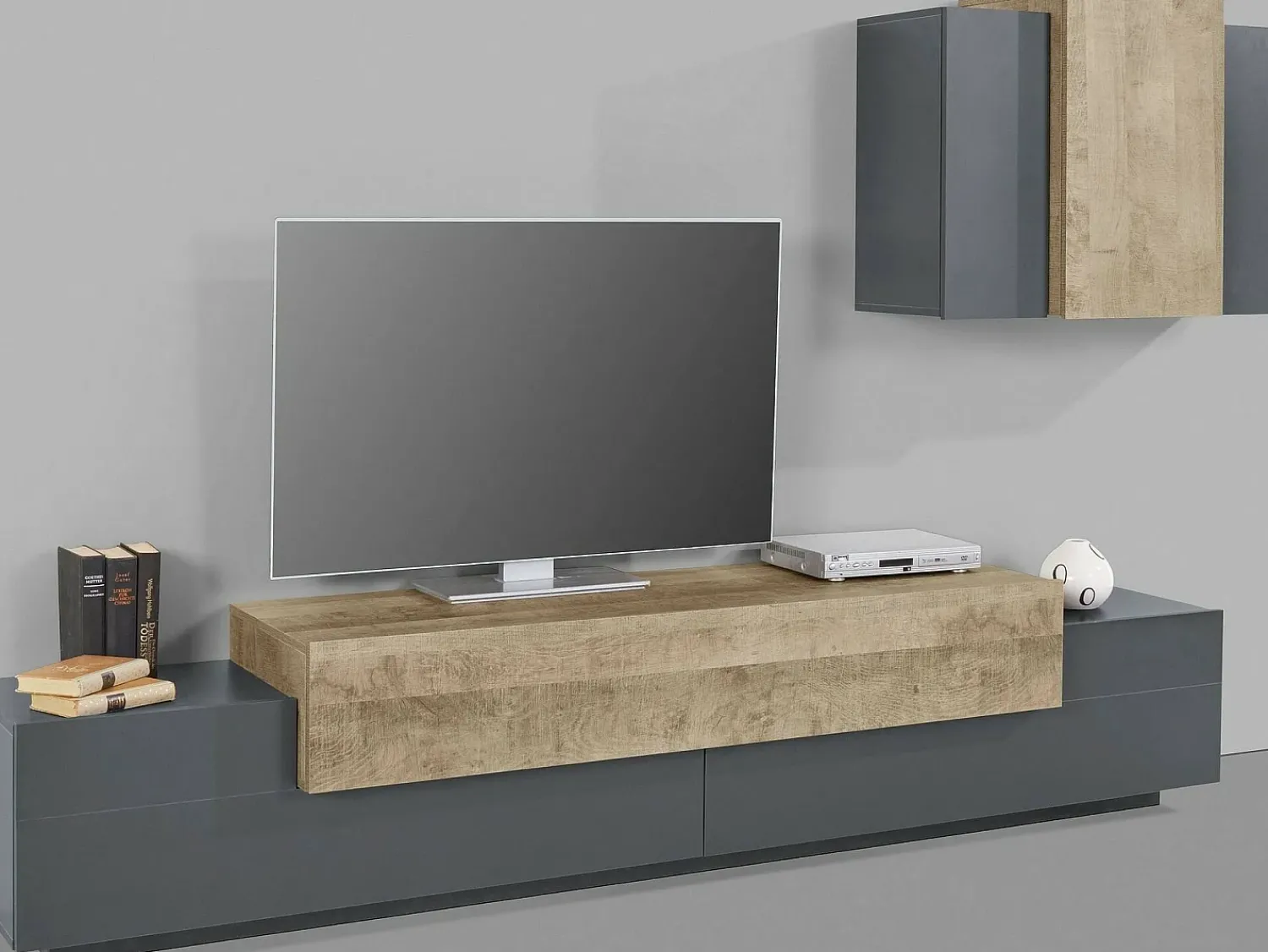 Móvel De Tv*Dmora Sistema de parede Dmar, móvel de sala de TV, móveis de sala multiuso, 100% Fabricado na Itália, 240x45h180 cm, Antracite e Bordo Preto