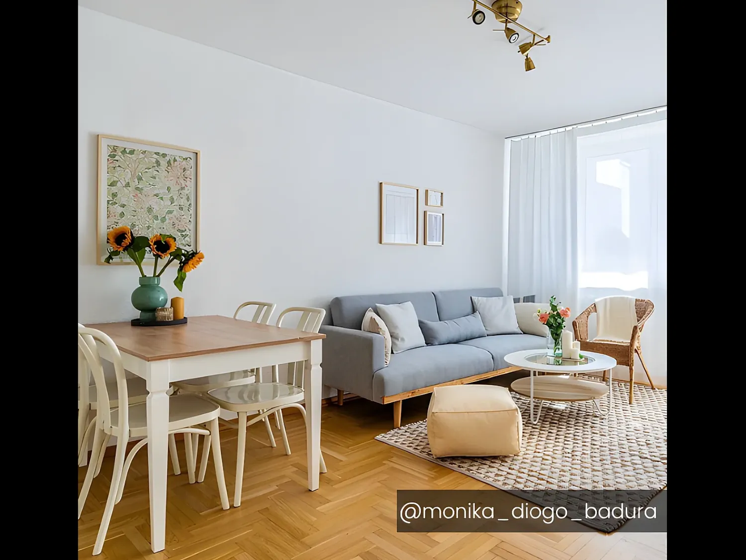 Sofá|Vente-unique Sofá 3 lugares convertível clic-clac em tecido cinza-claro ESME Cinzento claro