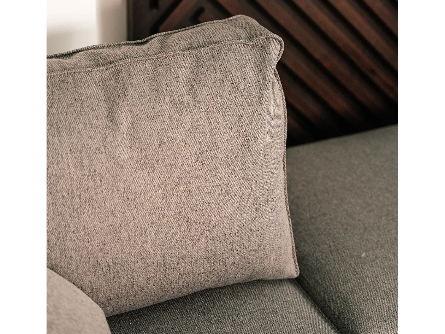 Hot Sofá-cama 3 lugares - chaise longue reversível lado direito/esquerdoche com arrumação integrada (239 x 157 x 91 cm) - JADE Cinzento