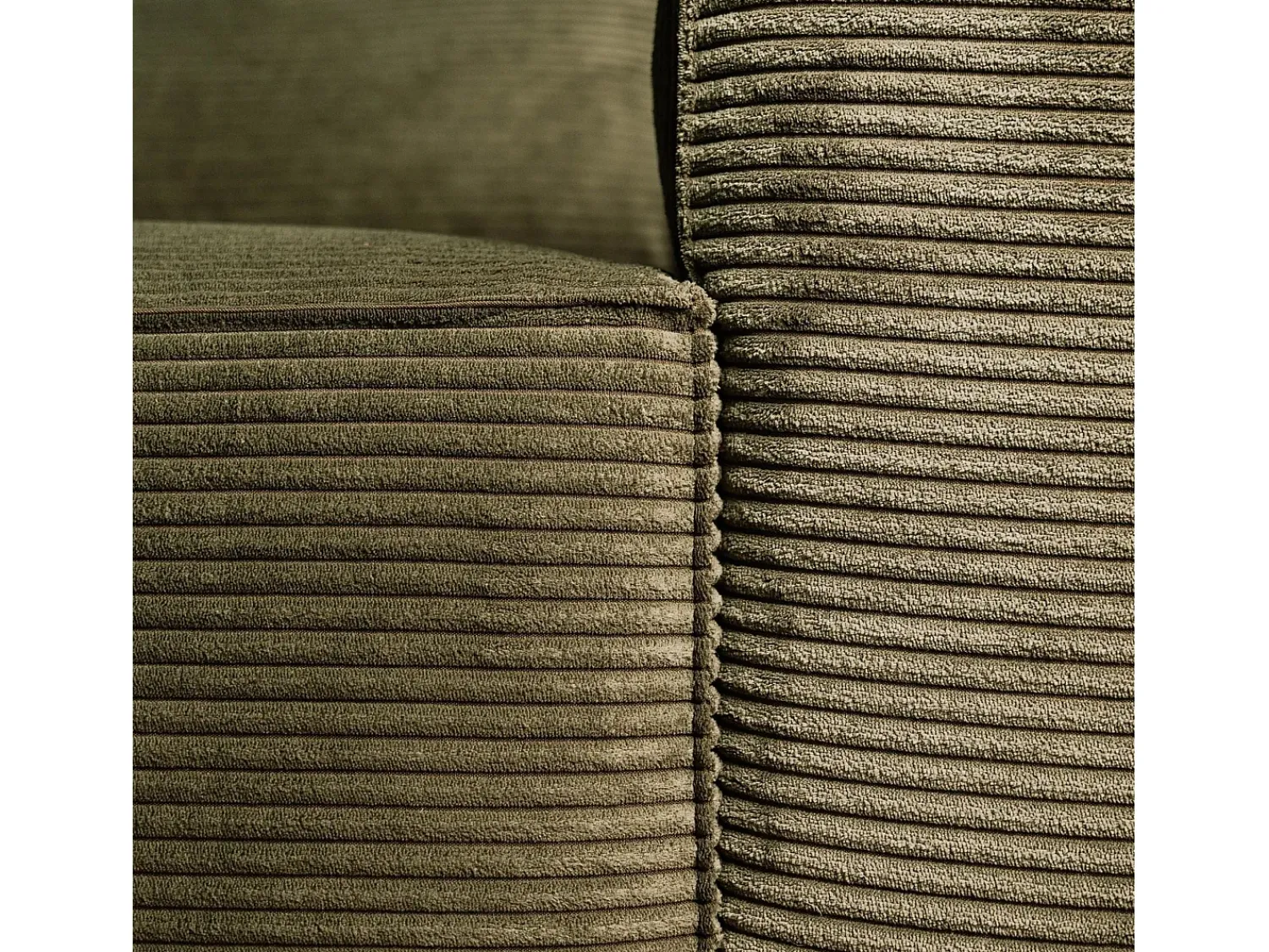 Sofá| Sofá-cama 3 lugares Verde Floresta - chaise reversível lado direito/esquerdoche com arrumação integrada (269 x 158 x 96 cm) - LAUREN Verde claro