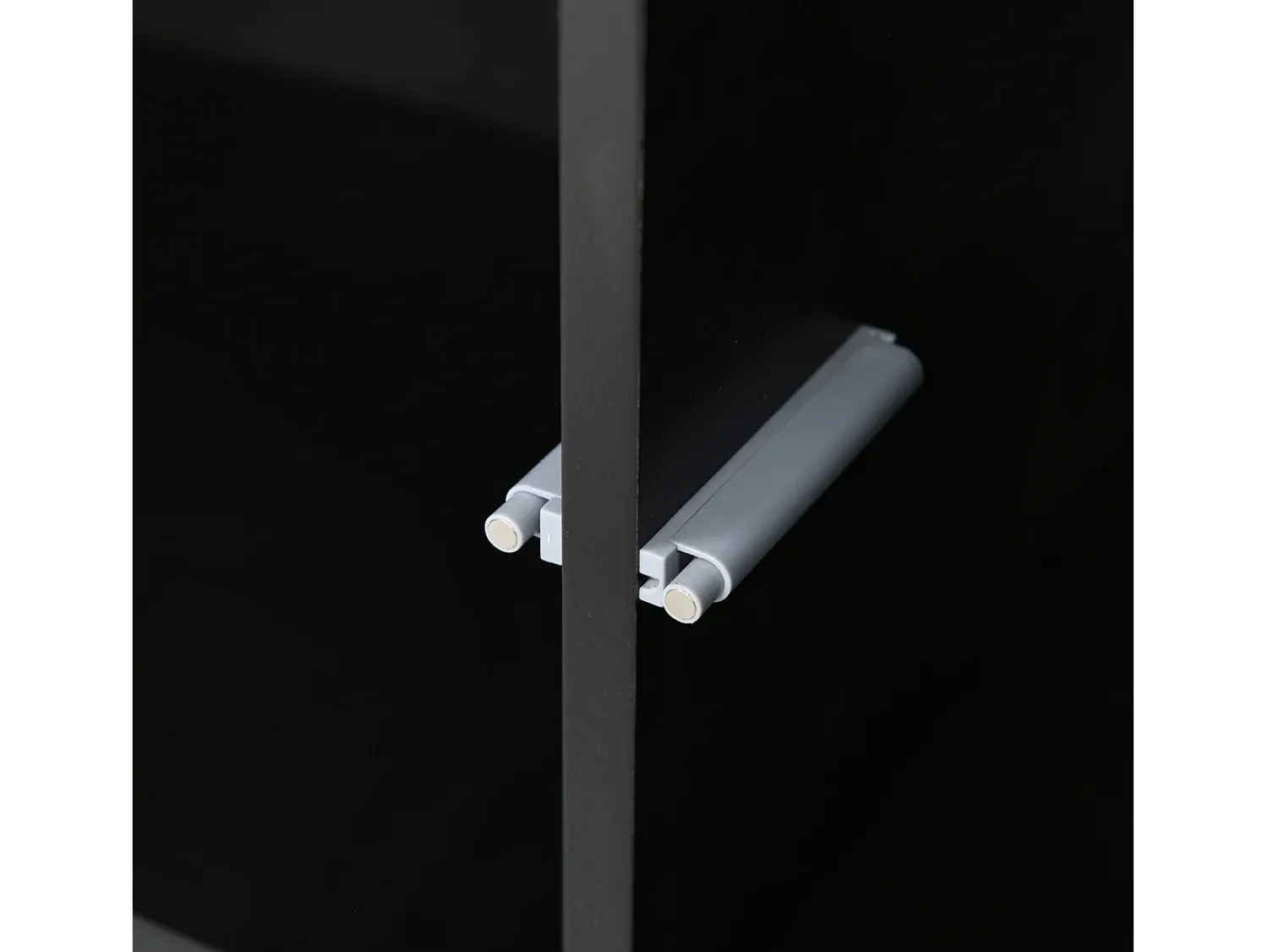 Suporte de TV moderno com luzes LED reguláveis, 3 portas e prateleiras de vidro -^ Móvel De Tv