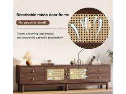 Suporte para TV, 180 cm de comprimento, em madeira escura com duas portas de rattan e quatro gavetas. Natural escuro