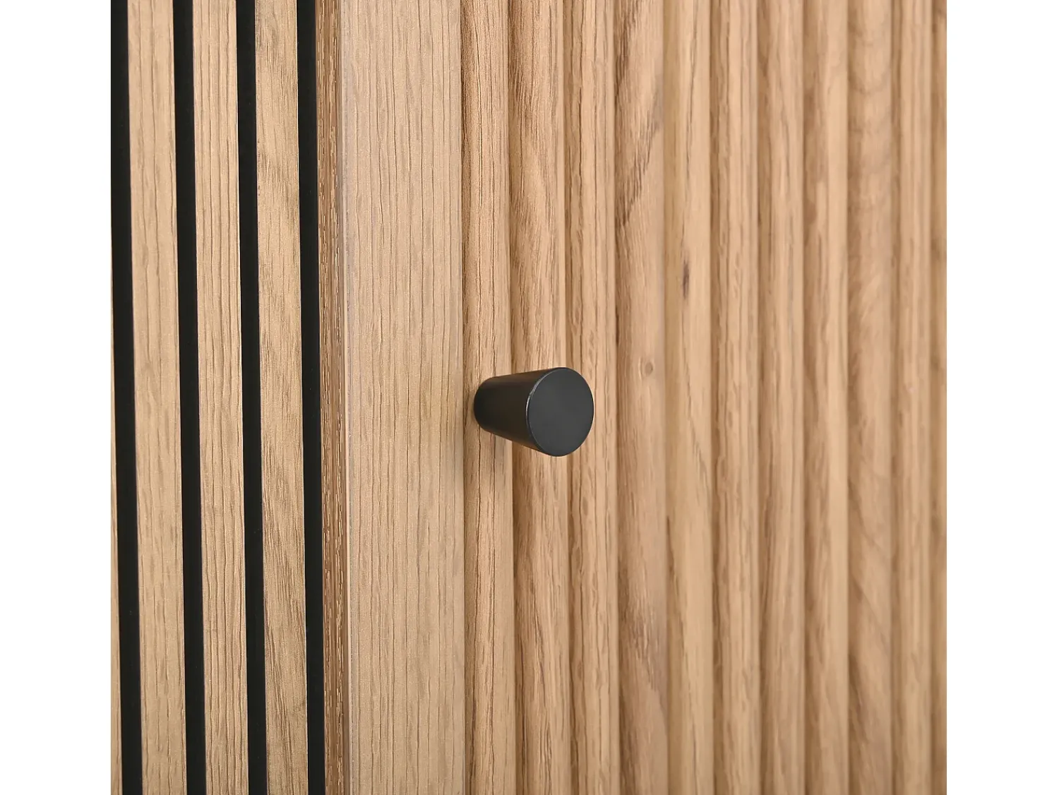 Hauss Spole Suporte para TV de 190x35x45 cm com 2 portas de correr e 2 portas de tela metálica - Cor: Madeira e preto^ Móvel De Tv